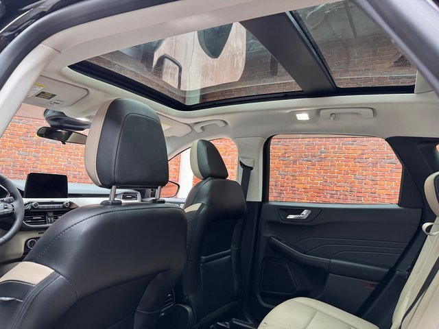 Certified 2022 Ford Escape SEL image 24