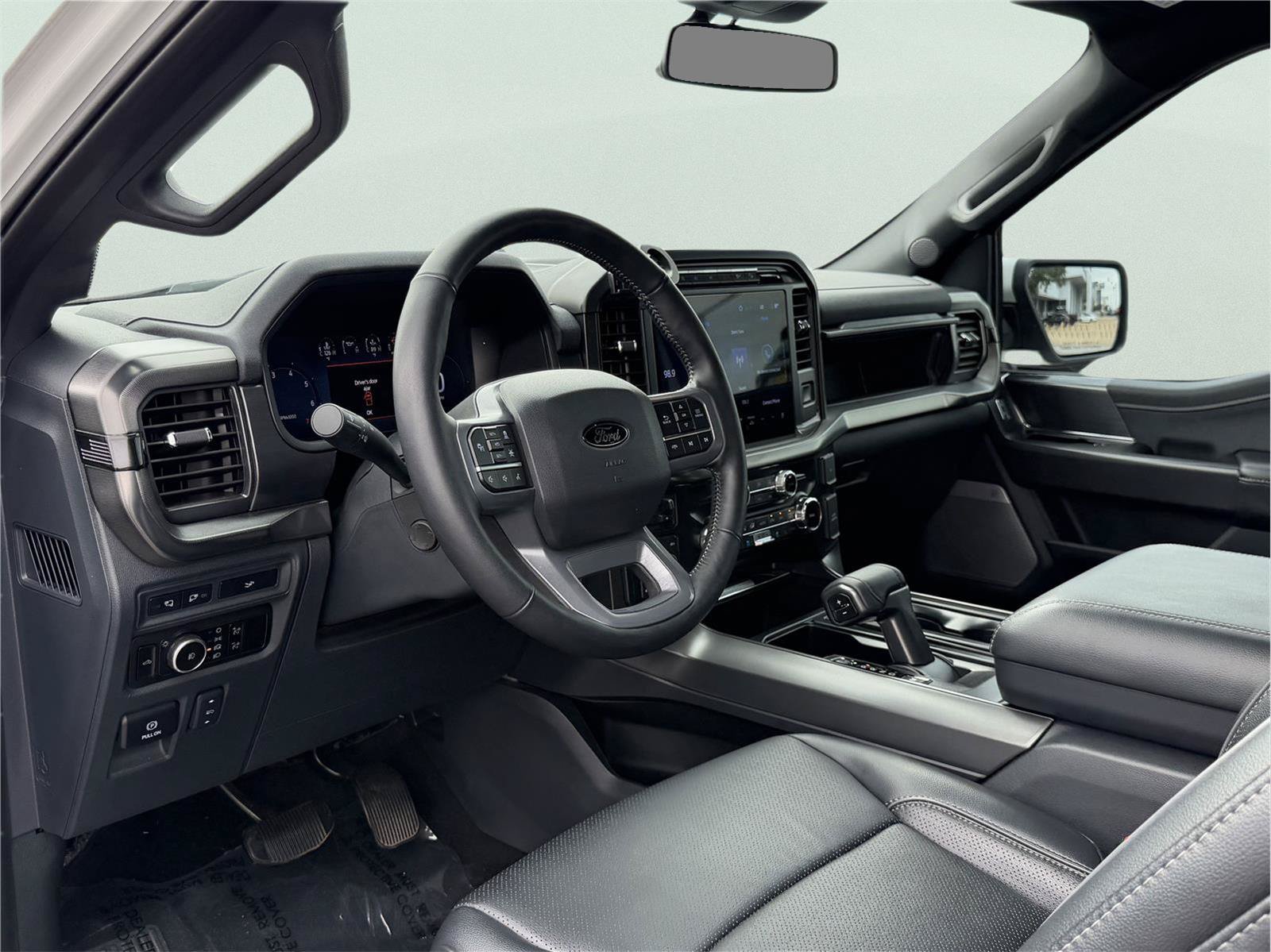 Certified 2024 Ford F150 Lariat w/ FX4 Off-Road Package AWD/4WD image 15
