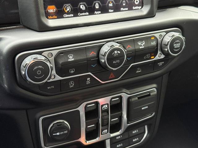 Used 2022 Jeep Wrangler Unlimited Sahara AWD/4WD image 21