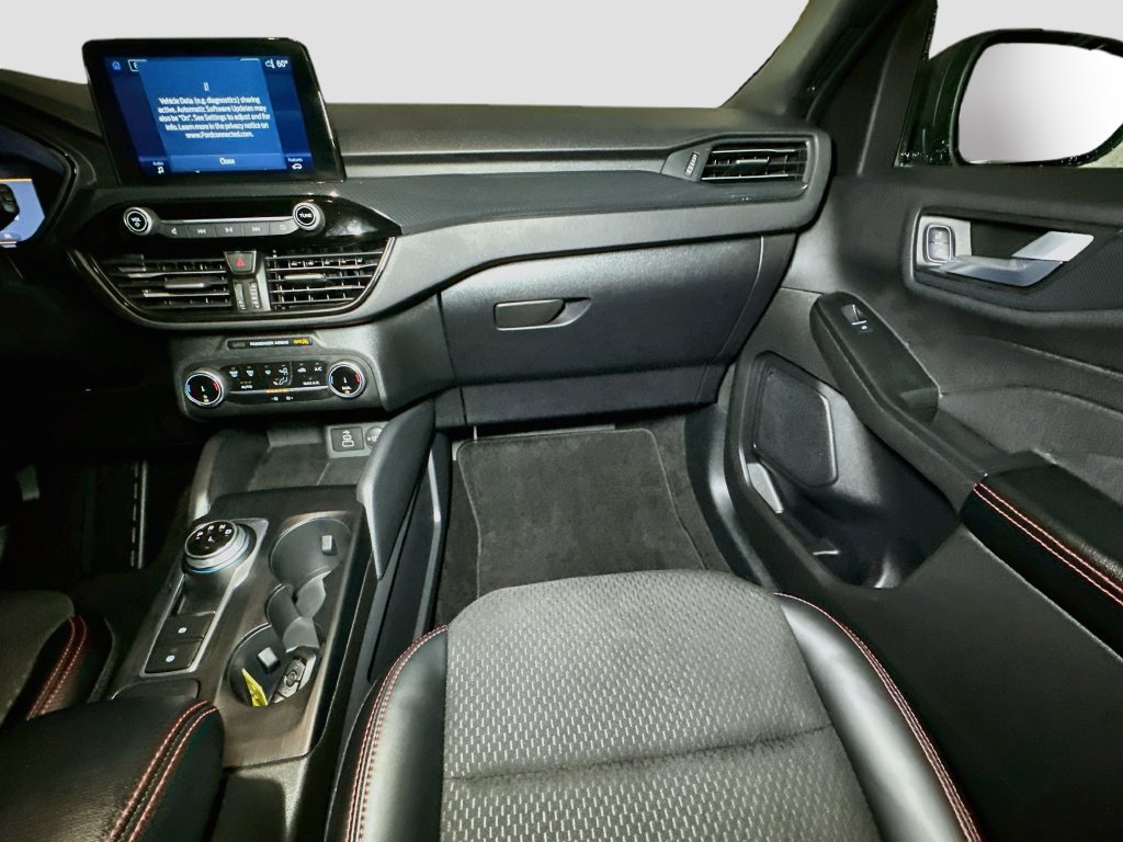 Certified 2025 Ford Escape ST-Line AWD/4WD image 29