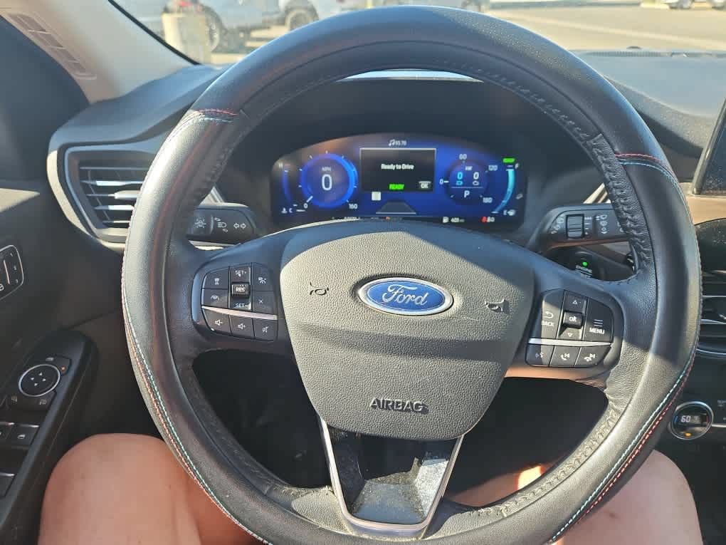 Certified 2020 Ford Escape Titanium AWD/4WD image 15