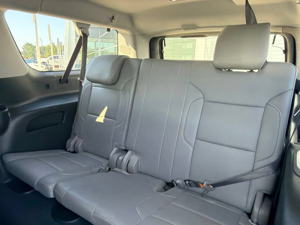 Used 2019 Chevrolet Suburban LT RWD image 20