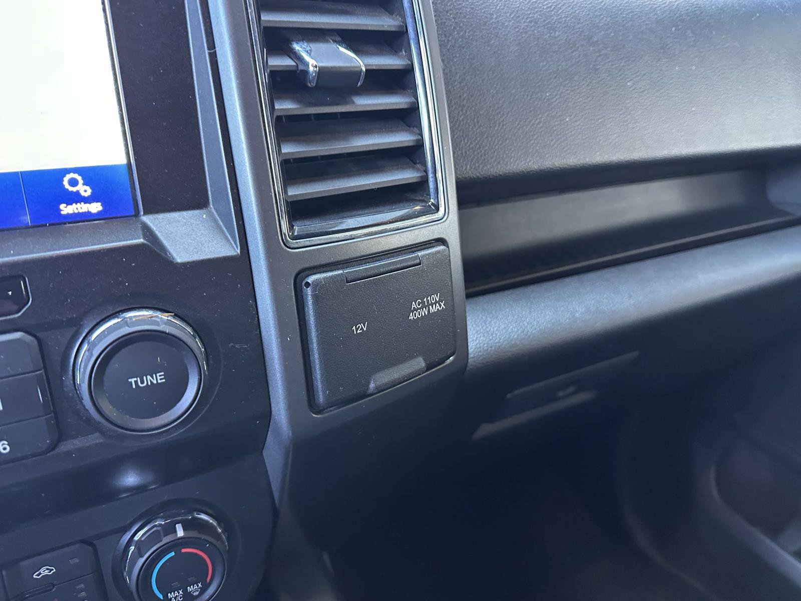 Certified 2019 Ford F150 XLT w/ Equipment Group 302A Luxury image 22