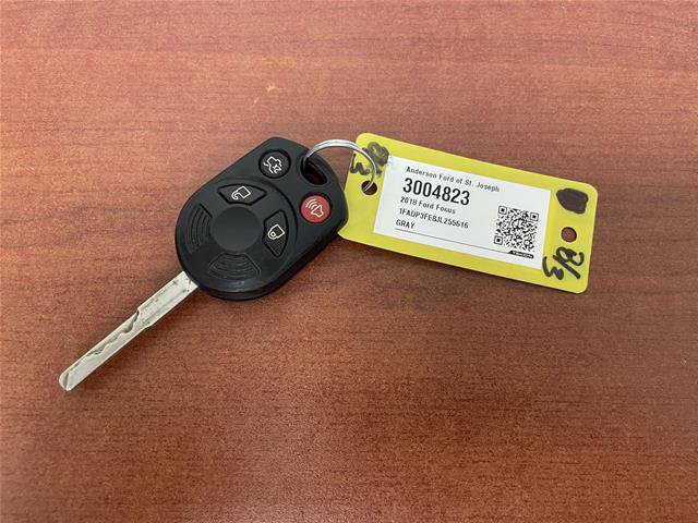 Certified 2018 Ford Focus SE FWD image 35