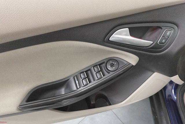 Certified 2017 Ford Focus Electric Hatchback image 12