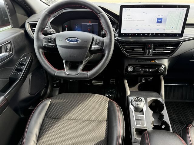 Certified 2024 Ford Escape ST-Line w/ Tech Pack #1 AWD/4WD image 9