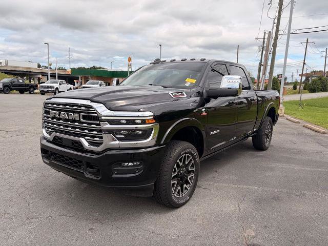 Used 2025 RAM 2500 Limited AWD/4WD image 3