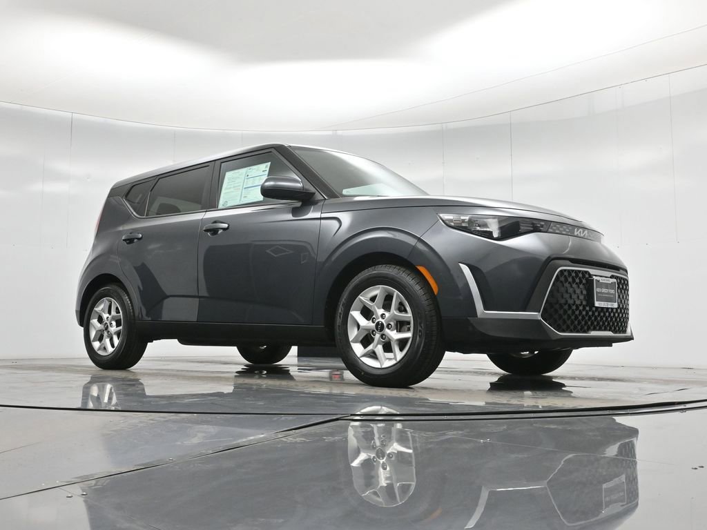 Used 2023 Kia Soul LX w/ Option Group 015 image 8