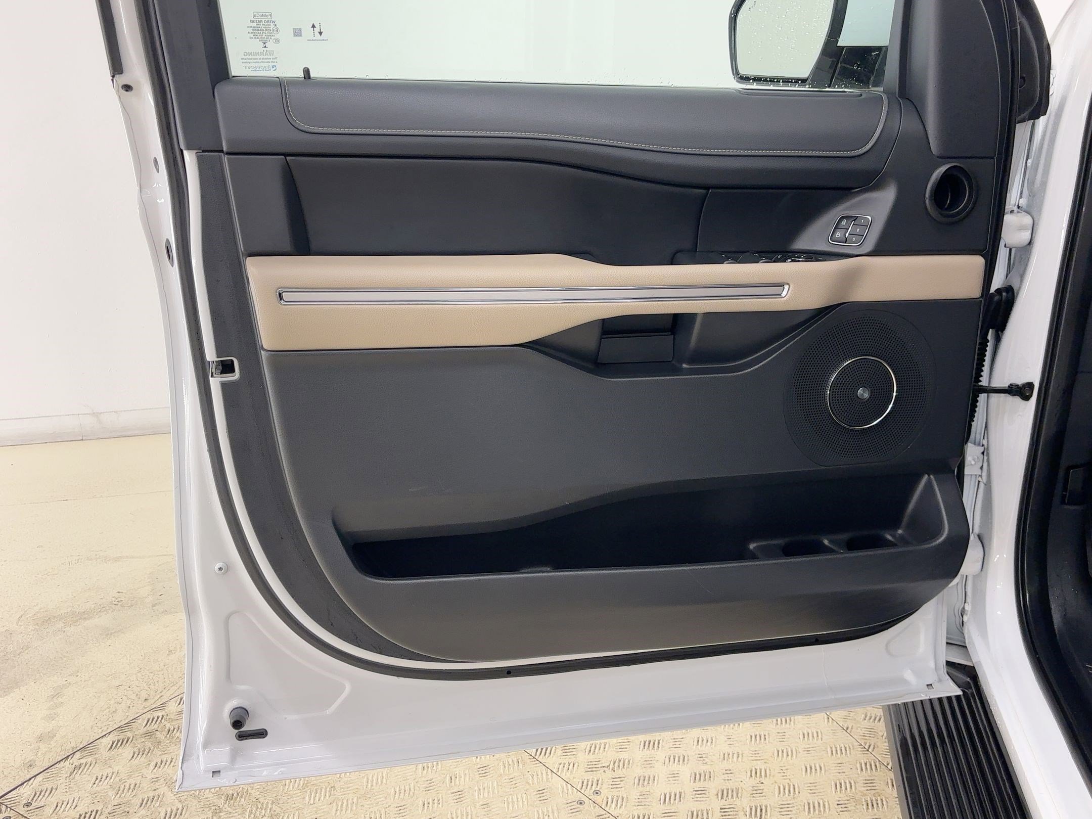 Certified 2024 Ford Expedition Max Limited image 20