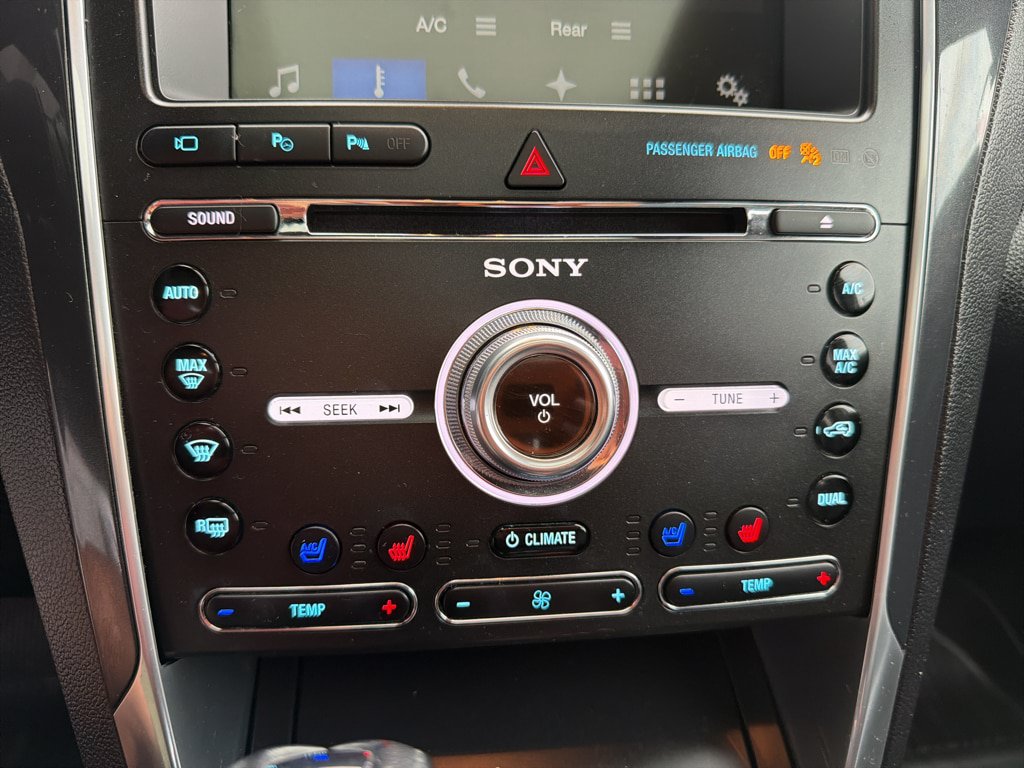 Certified 2017 Ford Explorer Limited AWD/4WD image 29