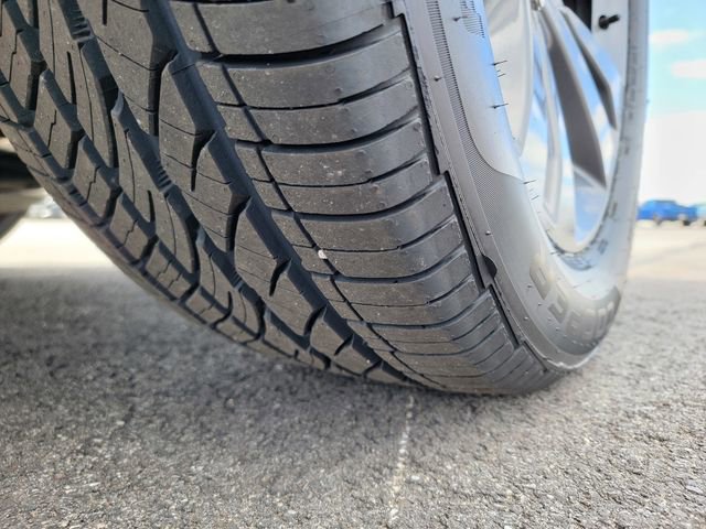 Certified 2023 Ford Explorer XLT w/ Equipment Group 202A image 18