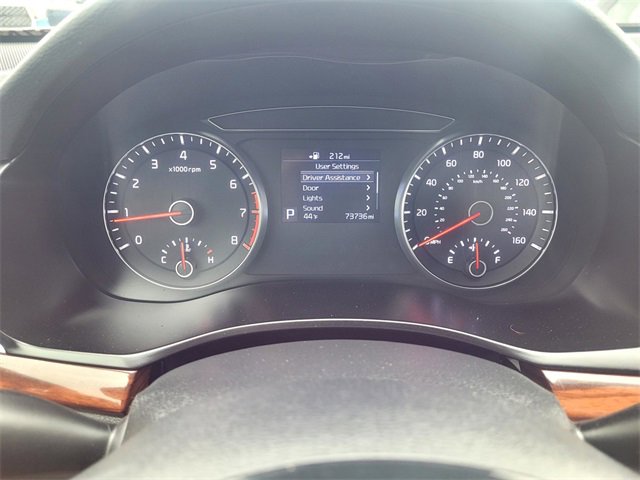 Used 2019 Kia Cadenza Premium image 22