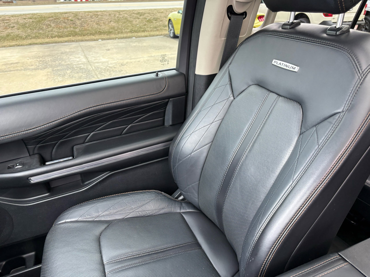 Certified 2020 Ford Expedition Platinum image 25