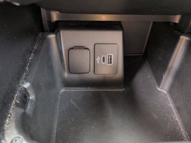 Certified 2025 Ford Explorer Active RWD image 28
