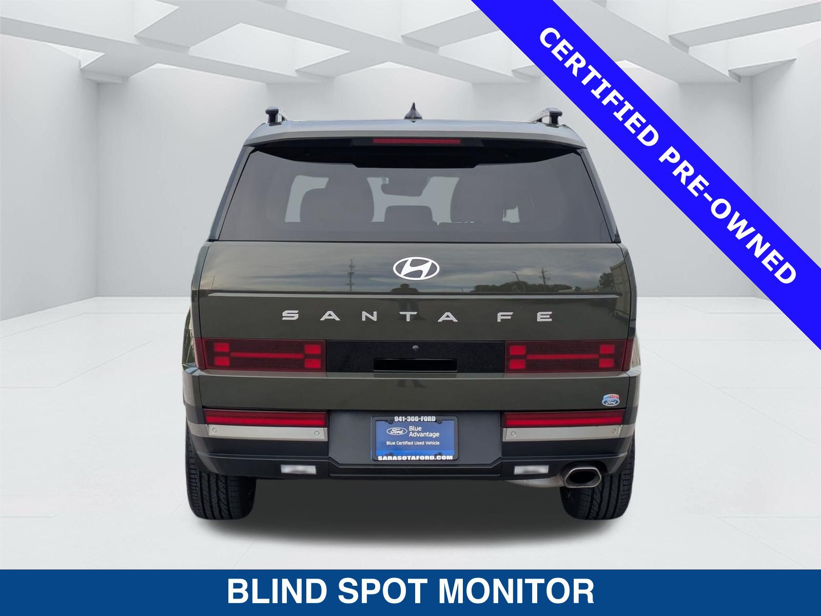 Used 2024 Hyundai Santa Fe Limited FWD image 6