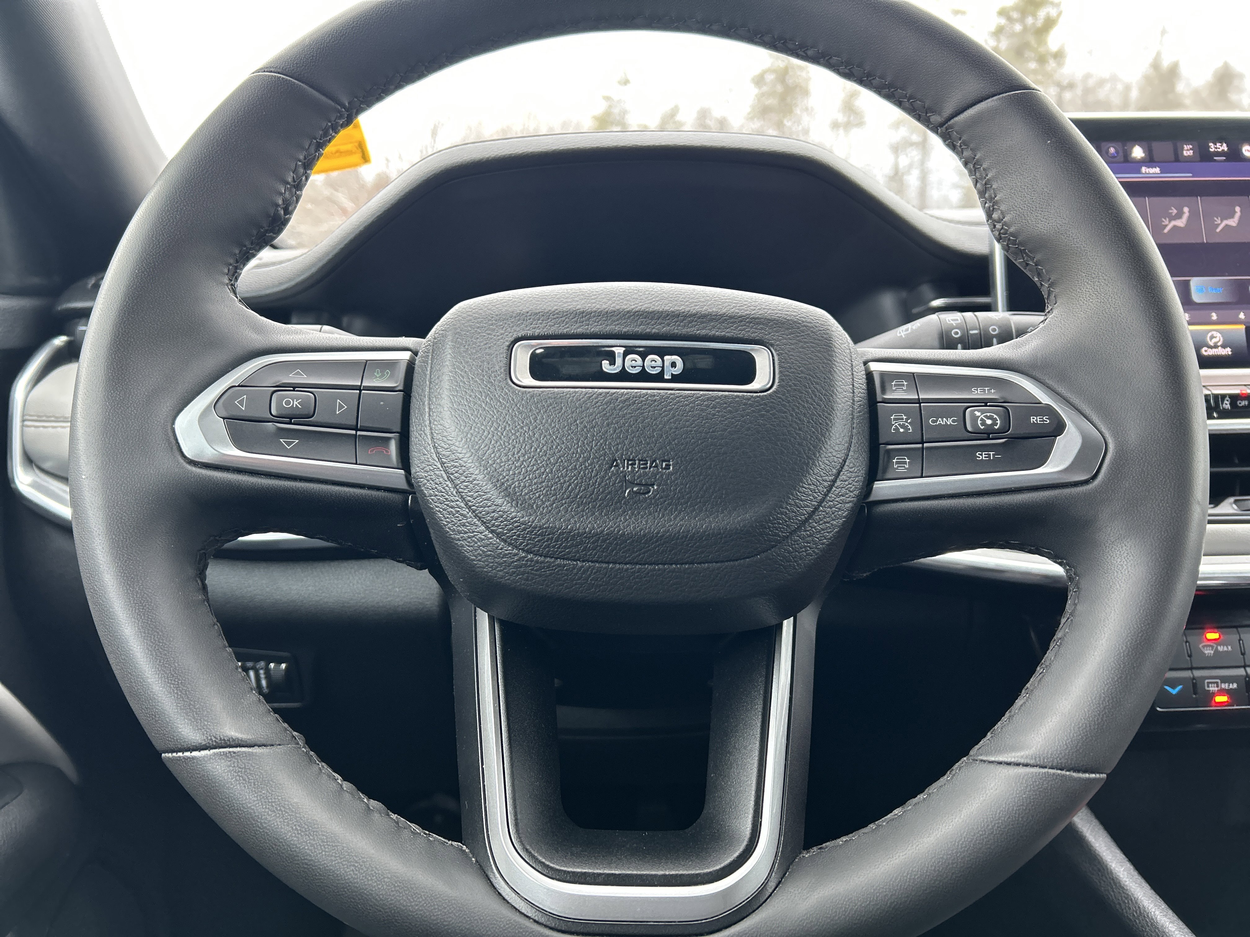 Used 2024 Jeep Compass Limited image 16