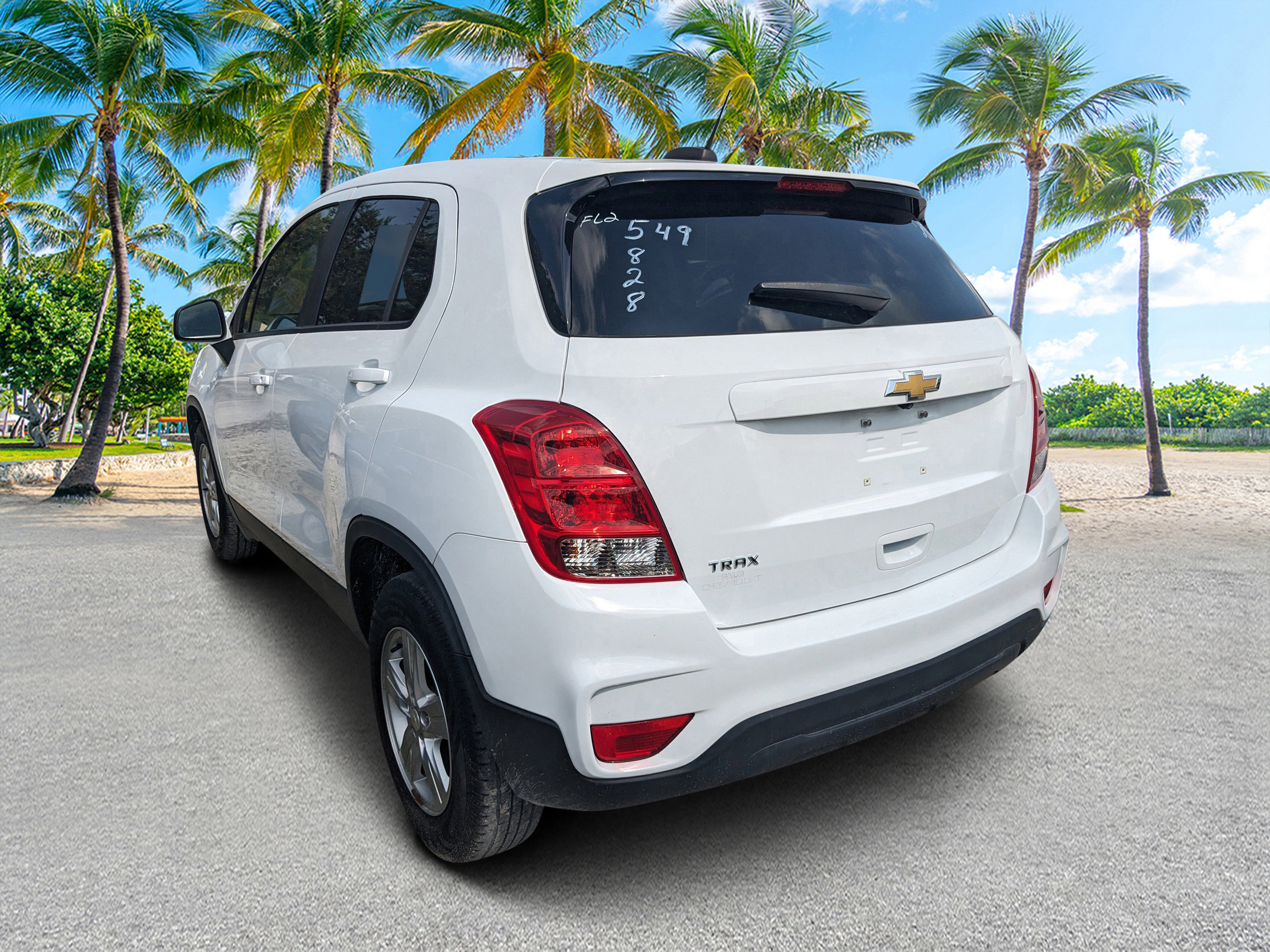 Used 2022 Chevrolet Trax LS w/ Tint and Cruise Package image 2