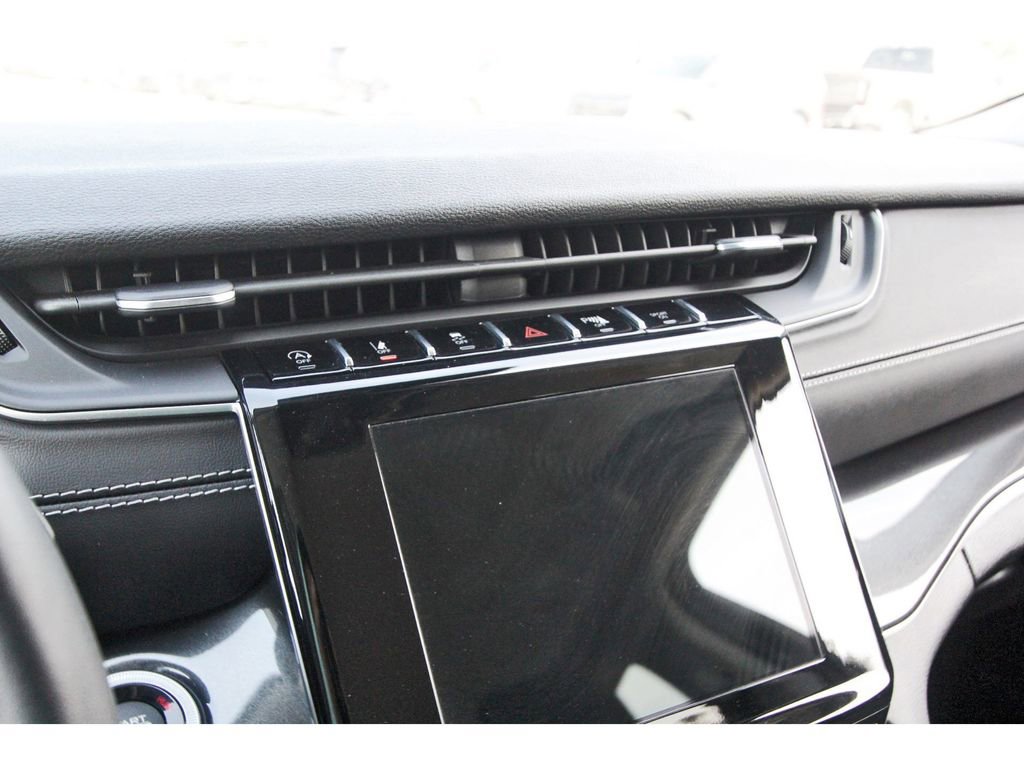 Used 2022 Jeep Grand Cherokee L Laredo w/ Luxury Tech Group I AWD/4WD image 26