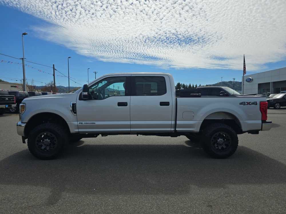 Certified 2018 Ford F250 XLT image 2