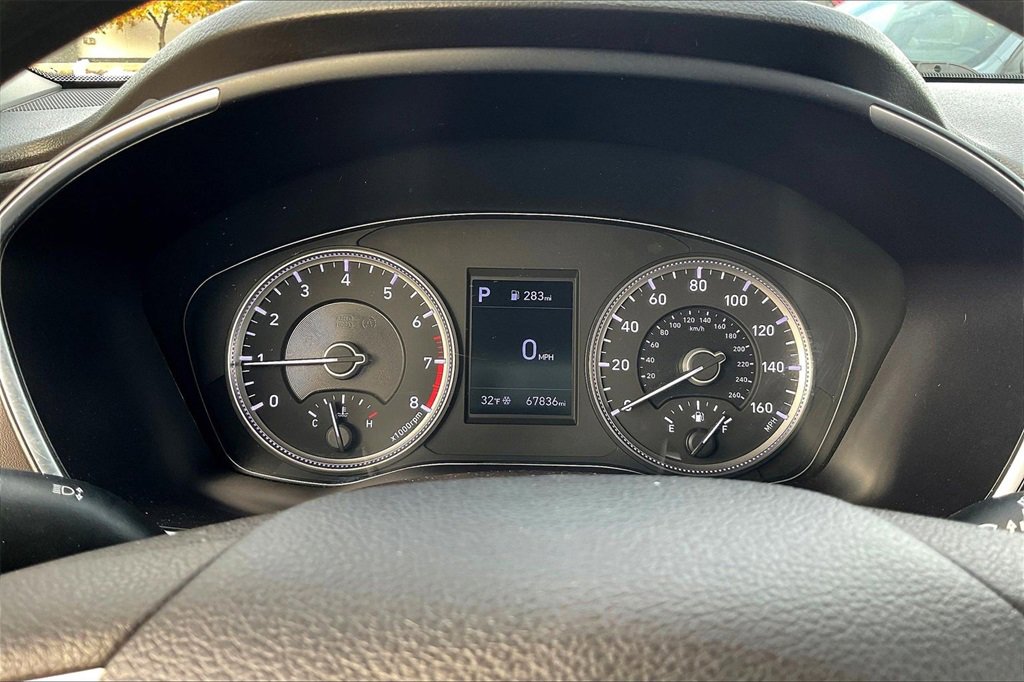 Used 2020 Hyundai Santa Fe SE image 19