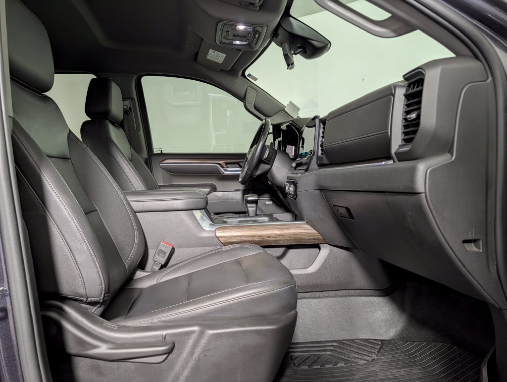 Used 2022 Chevrolet Silverado 1500 RST AWD/4WD image 11
