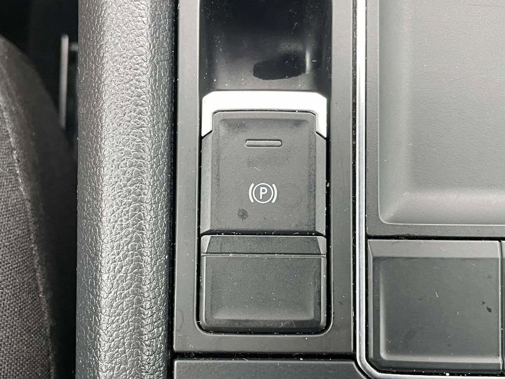 Used 2020 Volkswagen Atlas Cross Sport S FWD image 22