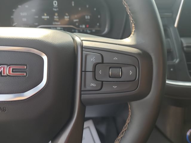 Used 2024 GMC Yukon XL AT4 AWD/4WD image 31