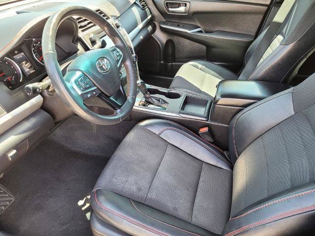 Used 2017 Toyota Camry SE FWD image 15