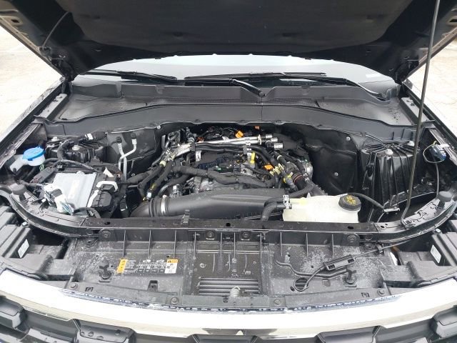 Certified 2025 Ford Explorer Active w/ Active Comfort Package image 30