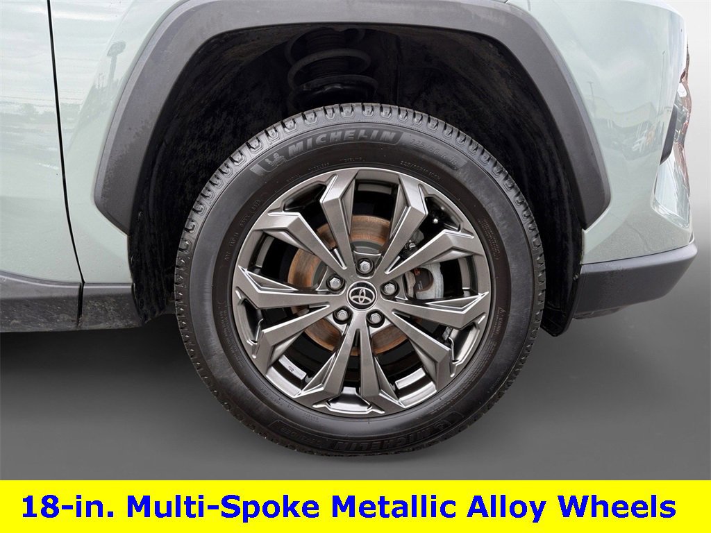 Used 2023 Toyota RAV4 XLE Premium image 10