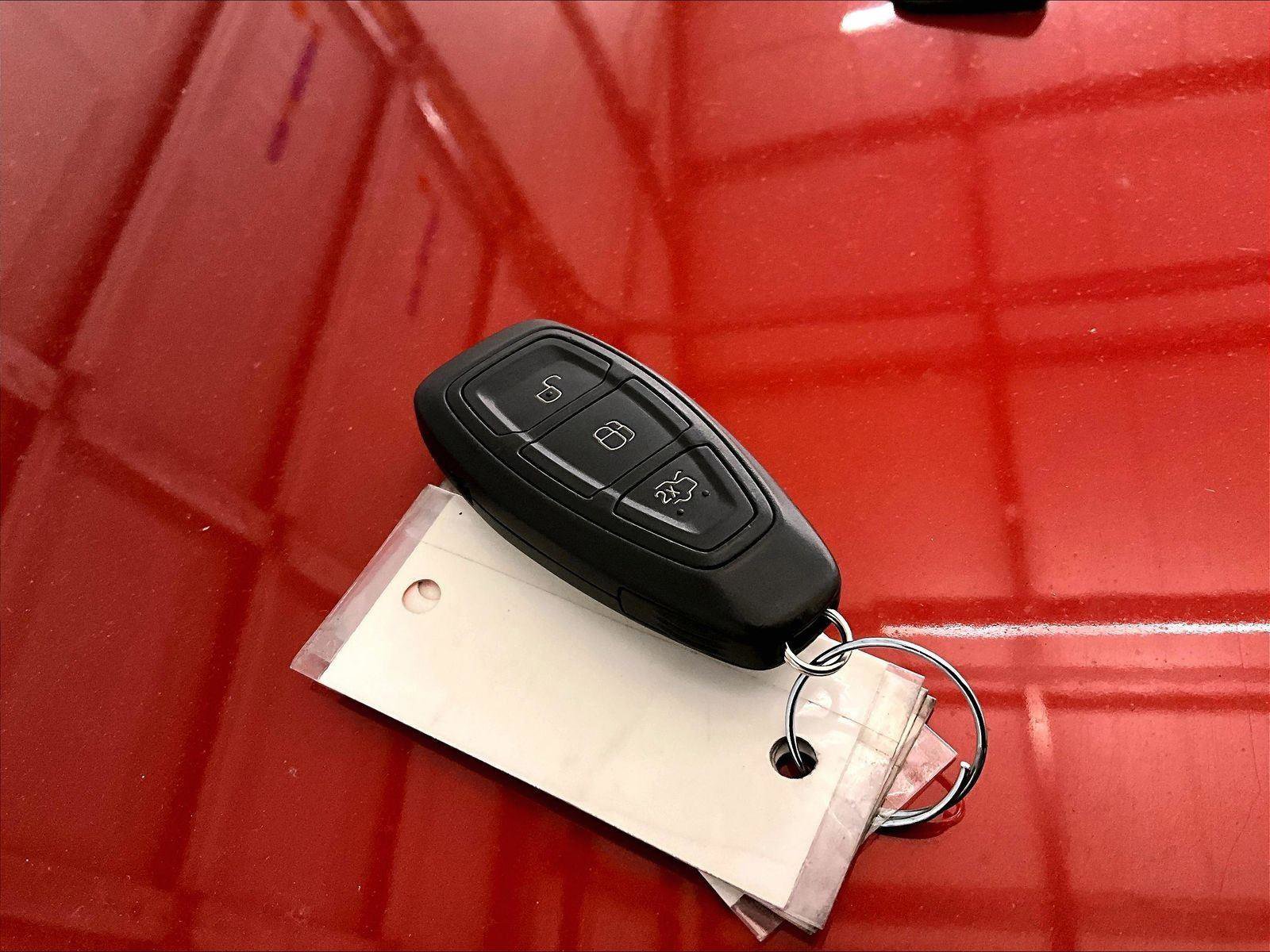 Certified 2018 Ford Focus ST FWD image 9