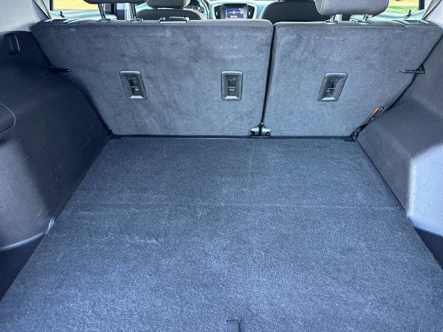 Used 2024 GMC Terrain SLE image 14