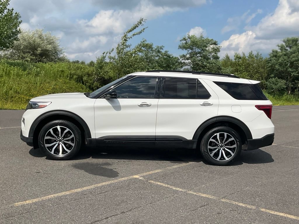 Certified 2020 Ford Explorer ST w/ Premium Technology Package AWD/4WD image 32