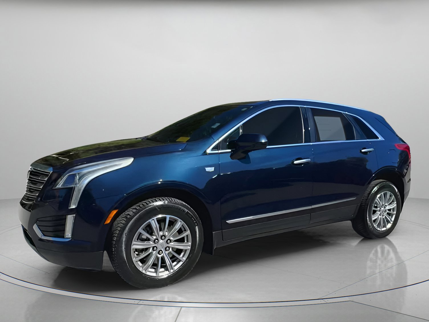 Used 2017 Cadillac XT5 Luxury w/ Driver Awareness Package image 6