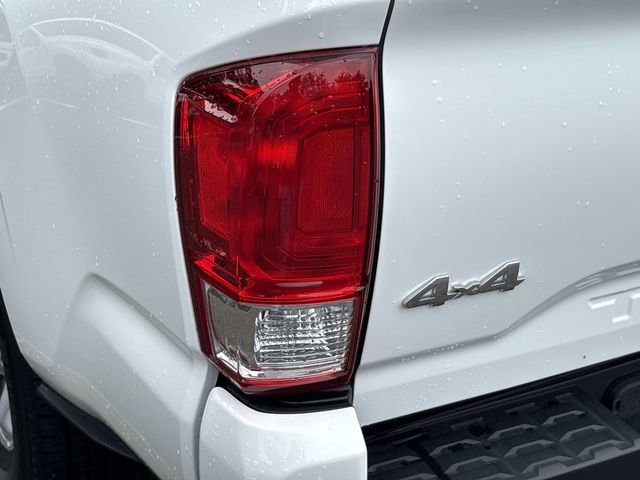 Used 2017 Toyota Tacoma SR w/ Tow Package AWD/4WD image 11