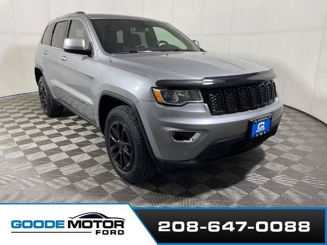 Used 2021 Jeep Grand Cherokee Laredo AWD/4WD image 2