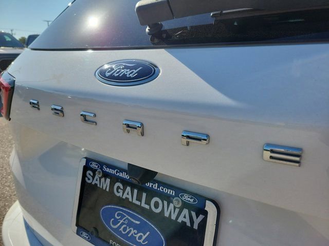 Certified 2024 Ford Escape ST-Line w/ Equipment Group 301A FWD image 11