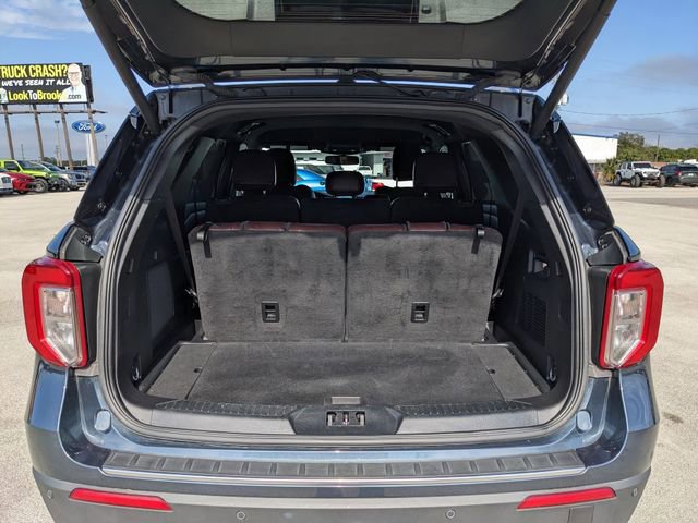Certified 2023 Ford Explorer Platinum w/ Technology Package image 13