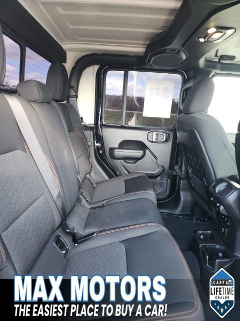 Used 2023 Jeep Gladiator Mojave w/ Trailer Tow Package image 33