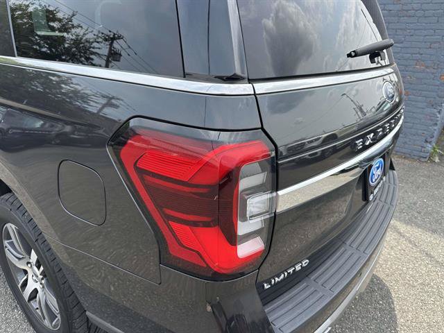 Certified 2023 Ford Expedition Limited RWD image 6