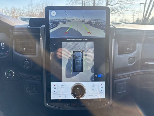 Certified 2022 Ford Expedition Max Platinum image 17