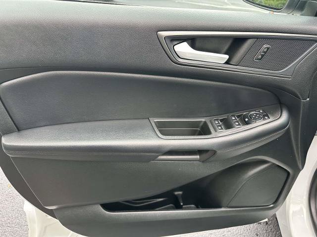 Certified 2023 Ford Edge SE w/ Black Appearance Package AWD/4WD image 8