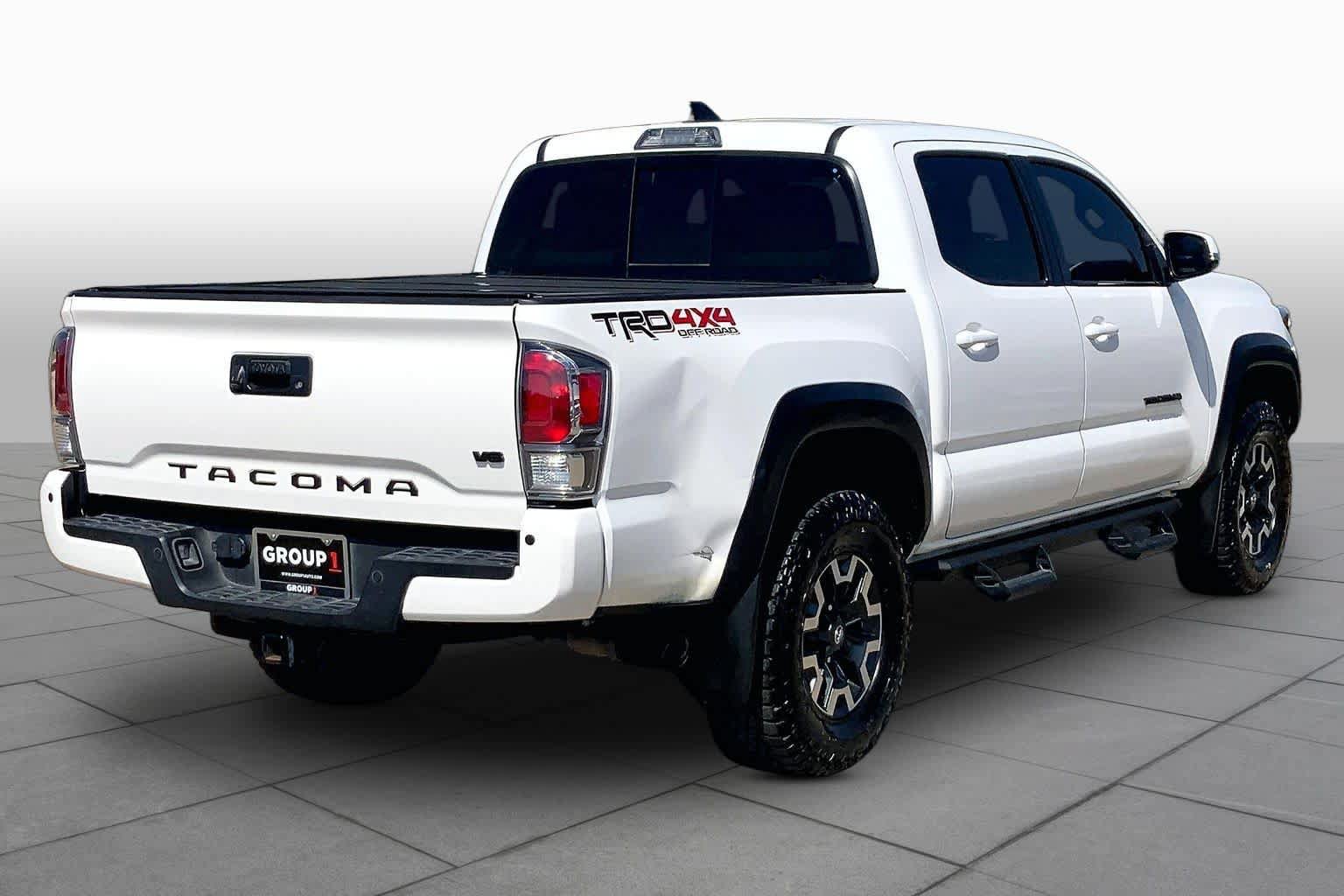 Used 2021 Toyota Tacoma TRD Off-Road w/ Technology Package AWD/4WD image 13