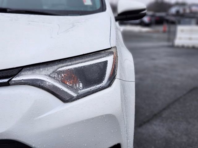 Used 2017 Toyota RAV4 XLE w/ Carpet Mat Package image 10