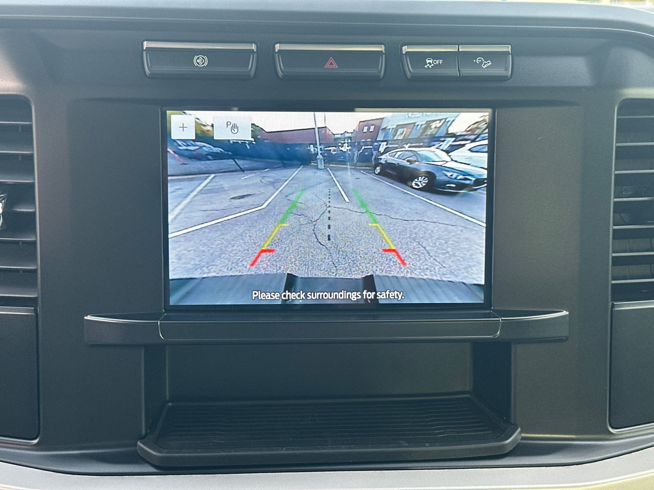 Certified 2024 Ford F250 XL AWD/4WD image 30