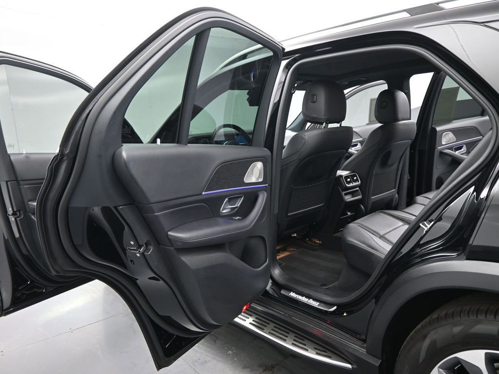 Used 2023 Mercedes-Benz GLE 350 4MATIC w/ Premium Package image 43