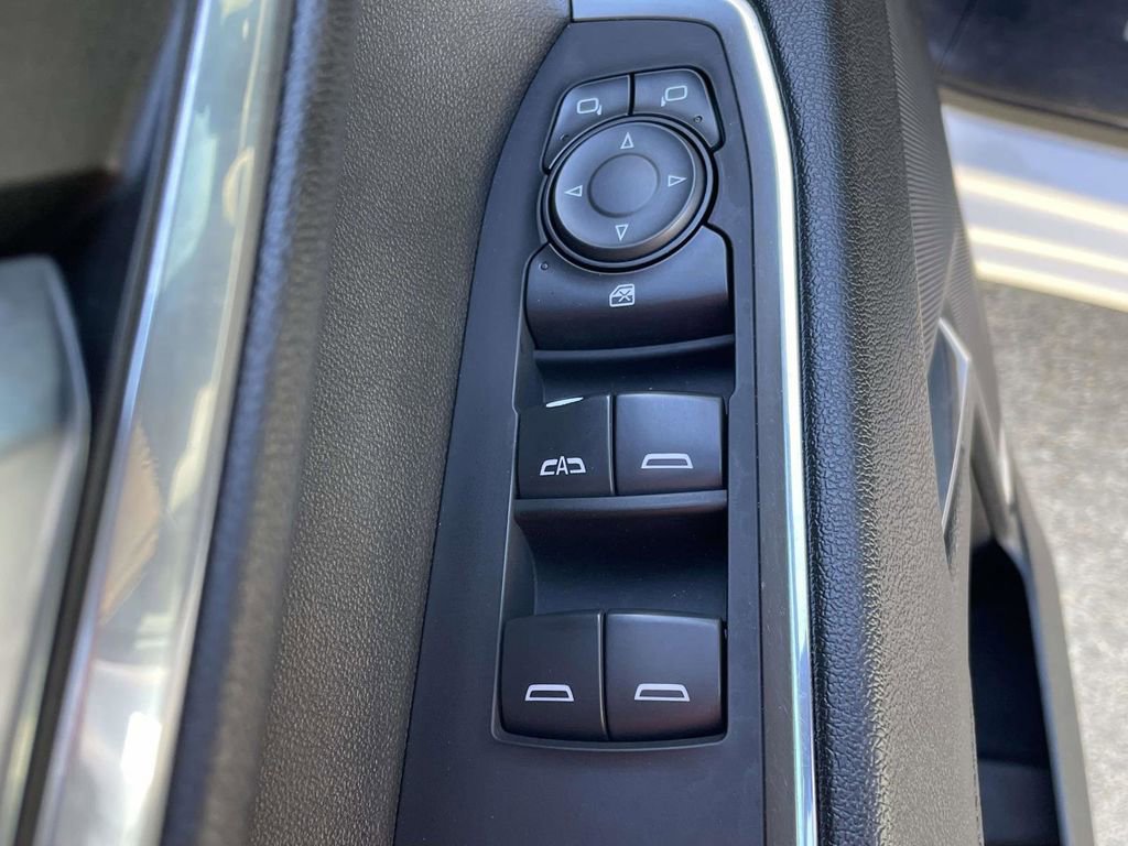 Used 2023 Chevrolet Silverado 1500 LT image 16