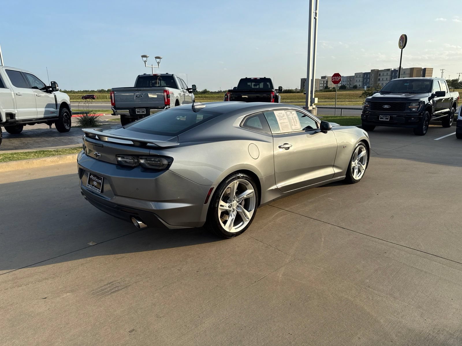 Used 2020 Chevrolet Camaro SS RWD image 6