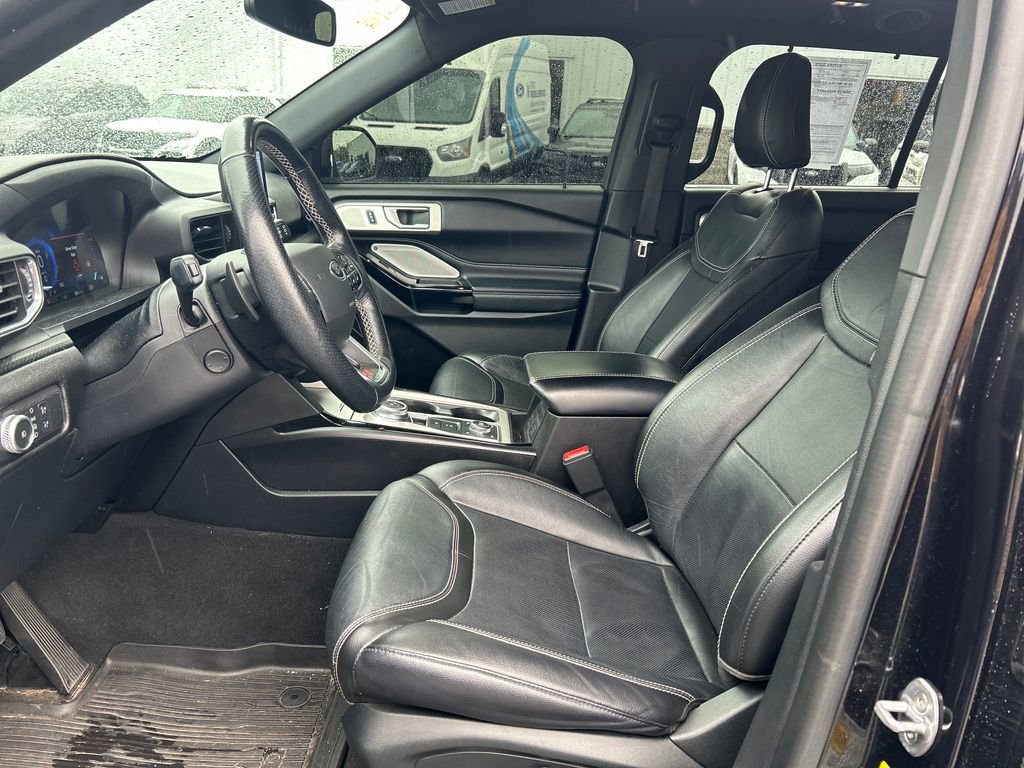 Certified 2022 Ford Explorer ST w/ ST Street Pack AWD/4WD image 5