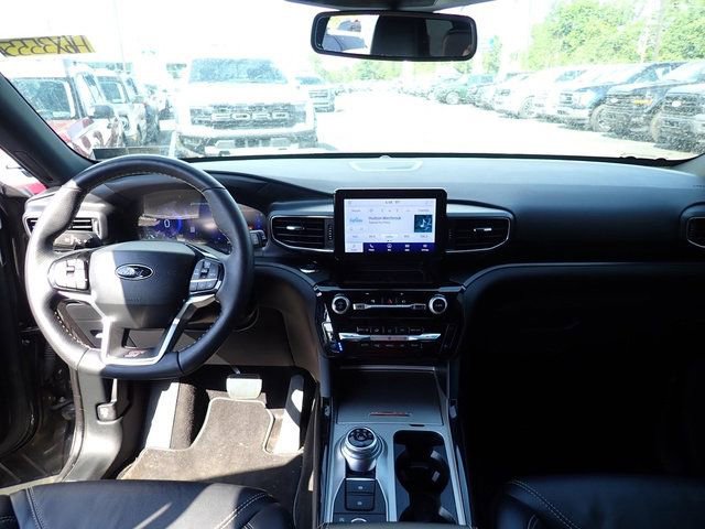 Certified 2022 Ford Explorer ST w/ Equipment Group 401A AWD/4WD image 13